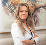 Dra. Cristiane Romero | Dentista na República | São Paulo