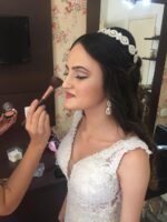 Cabeleireira Madeleine Villela